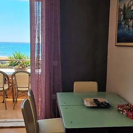 Отель Glyfada Beachfront A3g 58a