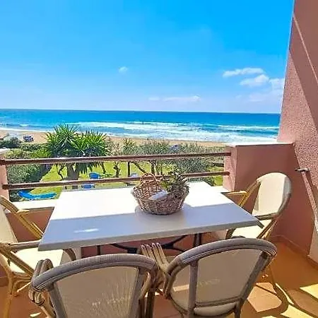 Отель Glyfada Beachfront A3g 58a 3*